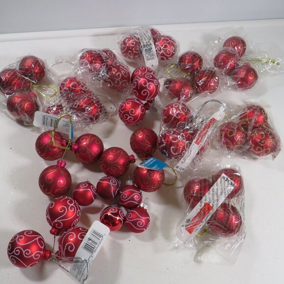 Red and Gold Christmas Ornament collection - Picture 5 of 14